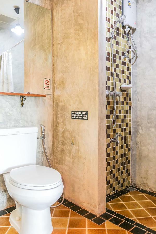 Oyo 233 Sunshine House Hotell Chiang Mai Eksteriør bilde