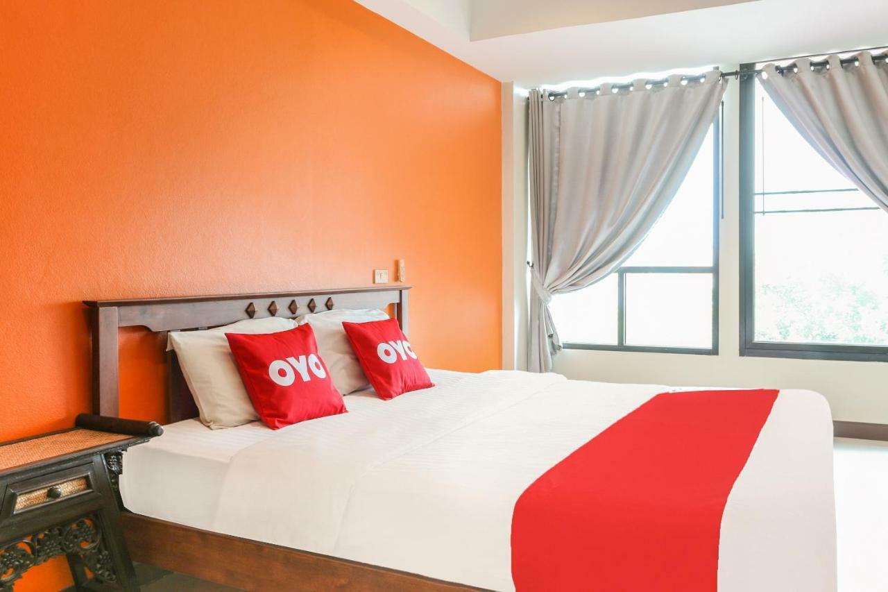 Oyo 233 Sunshine House Hotell Chiang Mai Eksteriør bilde
