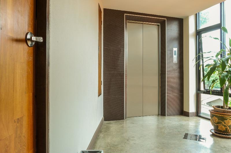 Oyo 233 Sunshine House Hotell Chiang Mai Eksteriør bilde